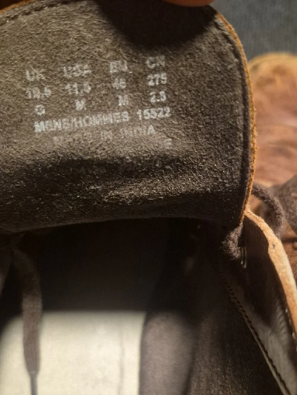 Clarks Men's Brown Leather Chukka Boots